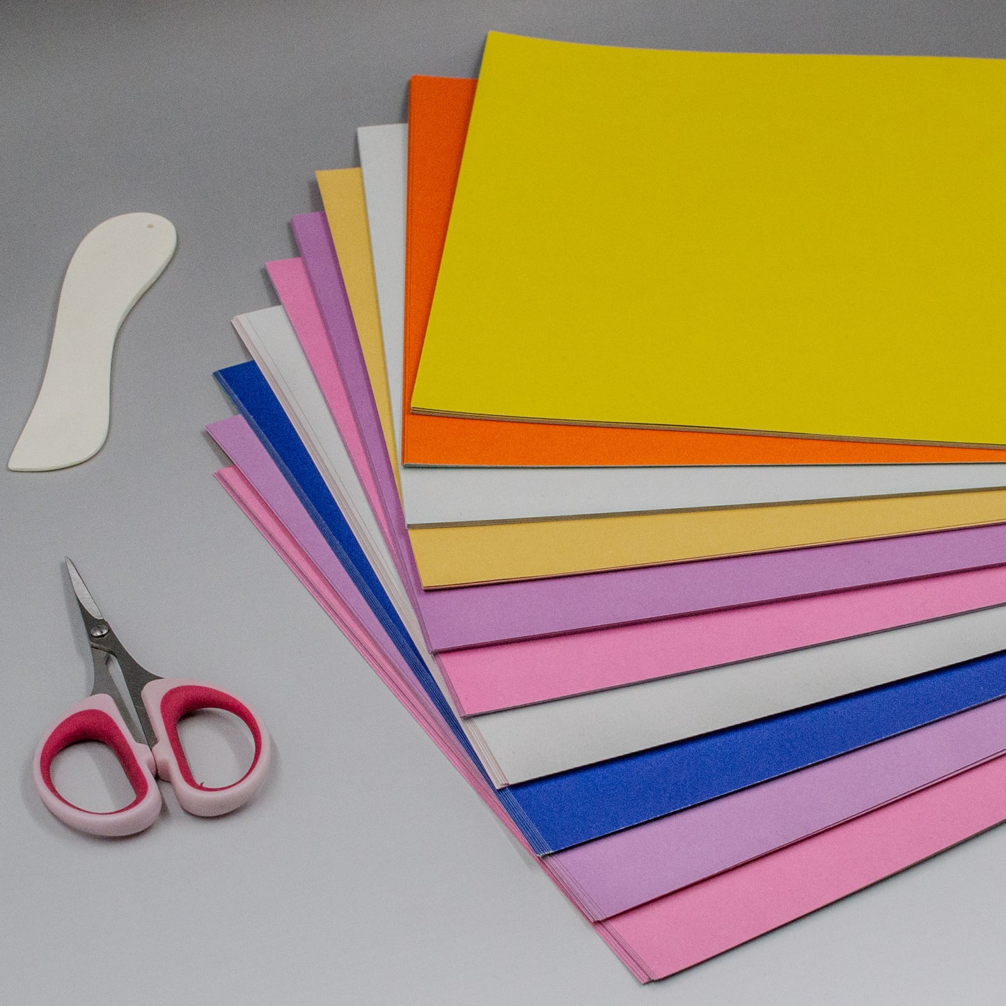 zweifarbiger Karton A4 100 Bögen 150g, 10 Farben