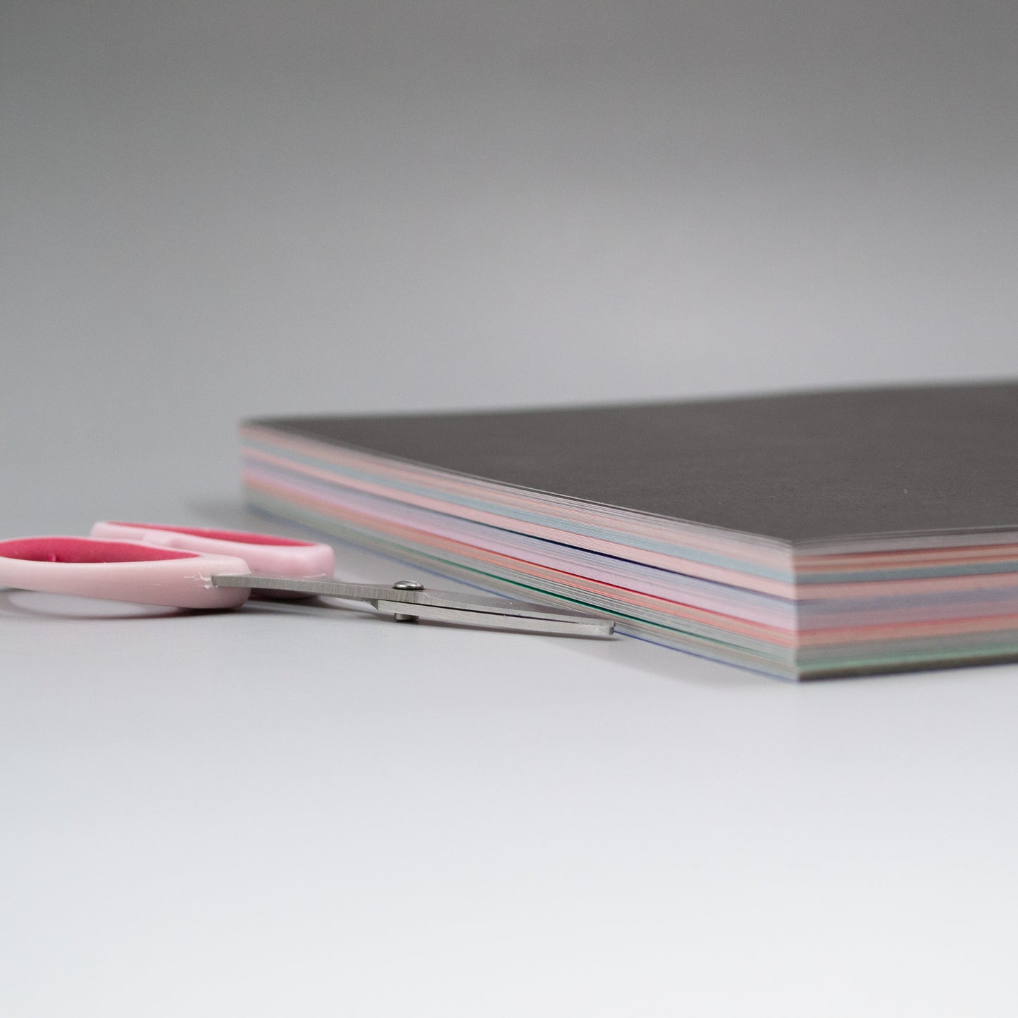 zweifarbiger Karton A4 100 Bögen 150g, 10 Farben