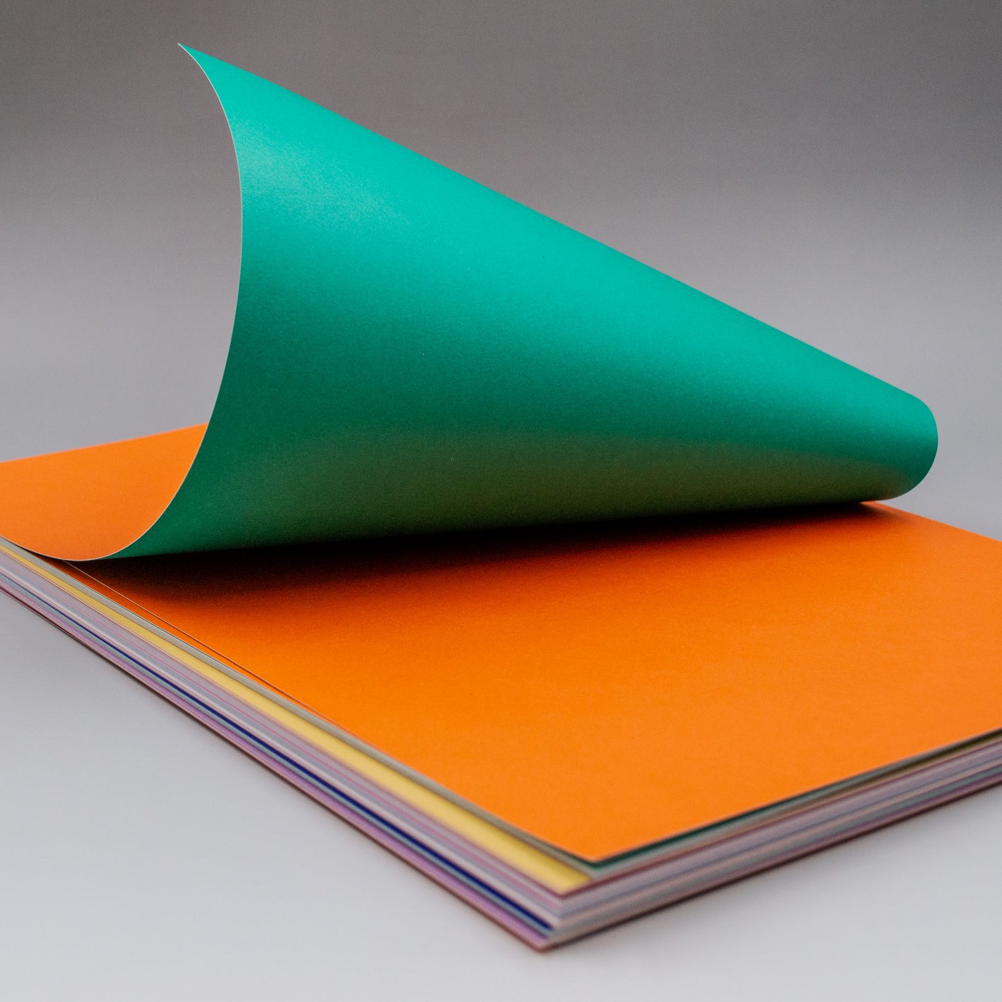 zweifarbiger Karton A4 100 Bögen 150g, 10 Farben