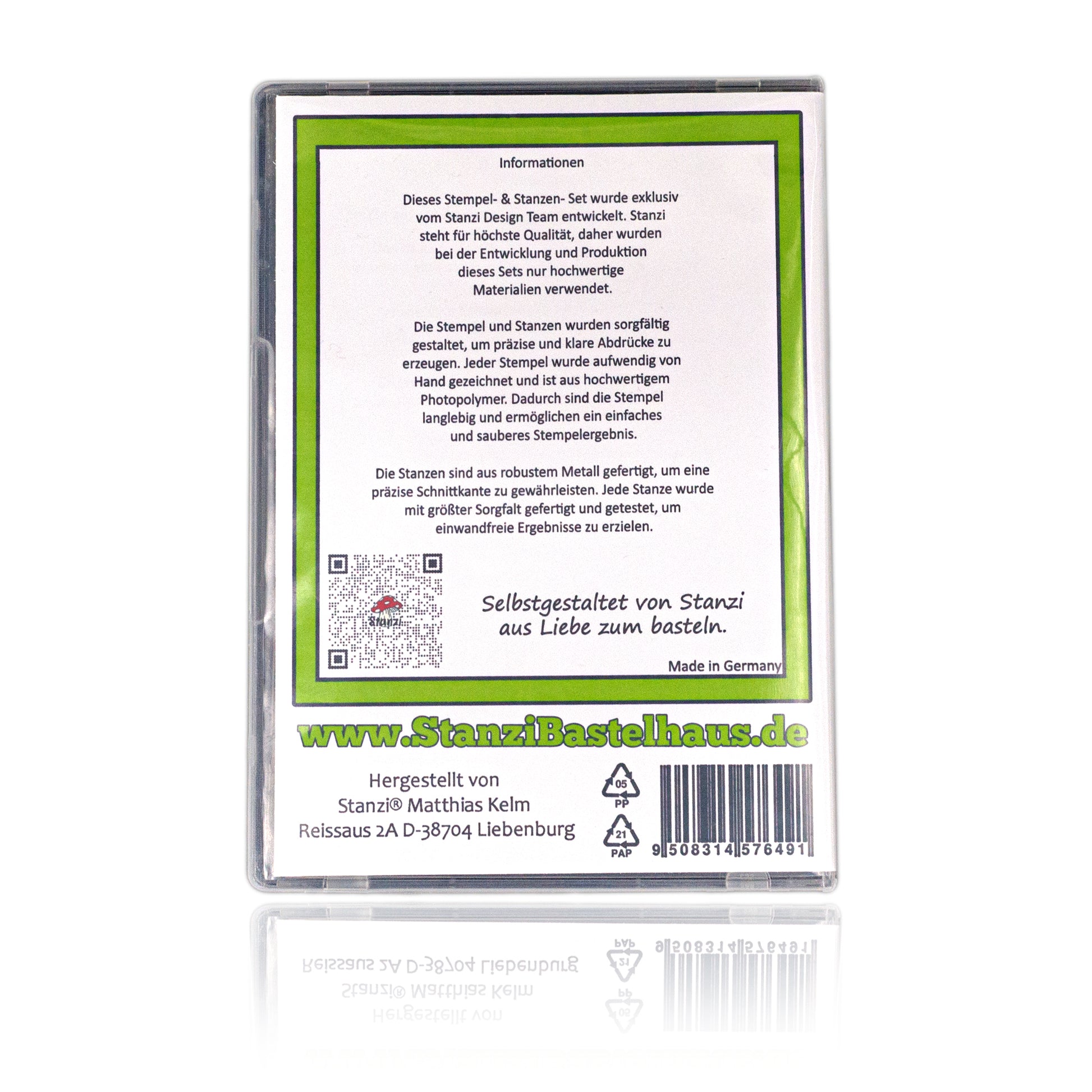 Rückseite des geschlossenen Stanzi® Cases mit Kurzanleitung zum Bastelset